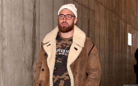 Travis Kelce Draws Beard on His New Twitter Photo After Fans Jokingly Troll His Shaved Look