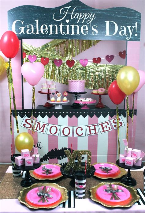 Galentine's Day Party! | Valentine Party Ideas - LAURA'S little PARTY