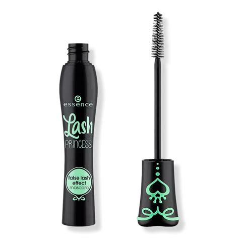 Reviewed: The 4 Best Mascaras From Essence Cosmetics | Who What Wear