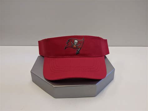 Autographed Tampa Bay Buccaneers Visor | Derrick Brooks Charities