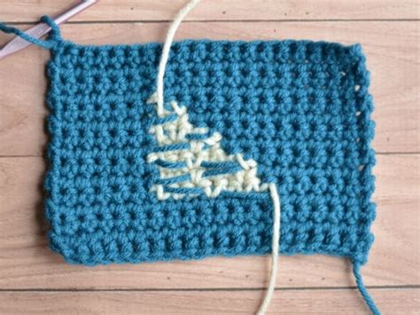 Intarsia Crochet Tutorial (Step-by-Step) - Remington Lane Crochet