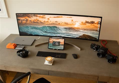 New desk arrived, setup finally complete! : r/macsetups