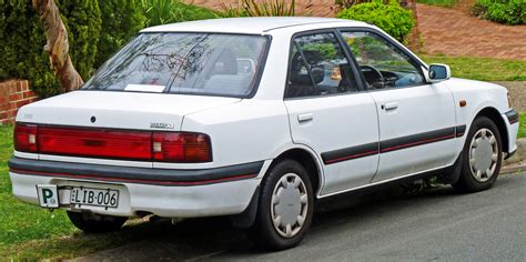 1990 Mazda 323 - Information and photos - MOMENTcar