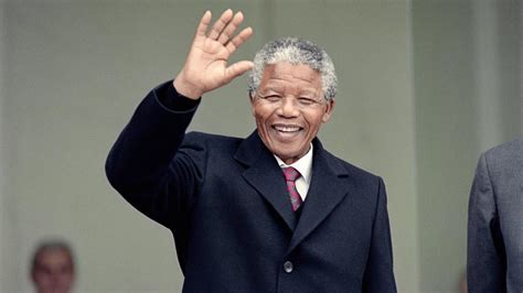 Nelson Mandela biography, awarded Nobel Prize for Peace