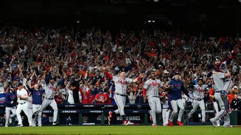 Hammerin' Braves win 1st WS crown since 1995, rout Astros