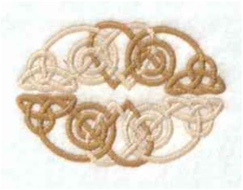 Celtic Knot Embroidery Design | AnnTheGran.com in 2022 | Celtic knot designs, Embroidery designs ...