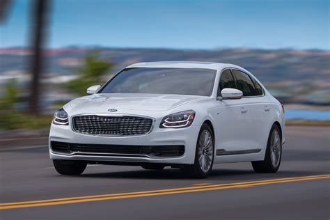 2019 Kia K900 Is A Korean Contender To The Highly Competitive Flagship Luxury Sedan Segment ...