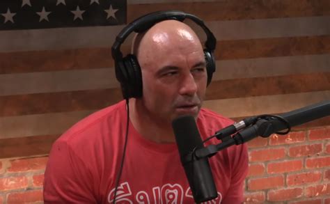 What Headphones And Microphone Does Joe Rogan Use? List Of 'JRE' Podcast Equipment - BroBible