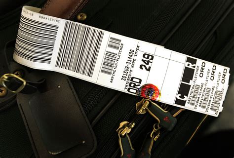 A look at the checked bag fee policies at the major US airlines, along ...