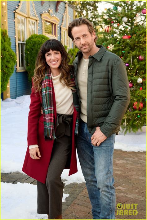 Shenae Grimes & Niall Matter Reconnect in Hallmark's 'When I Think of Christmas' - Watch A Sneak ...