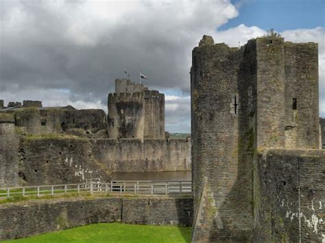 Welsh Castles - Caerphilly Castle