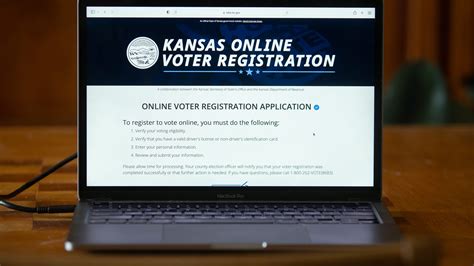 Kansas residents again able to register to vote for Aug. 2 elections