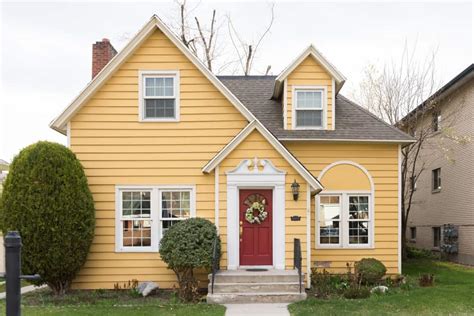 9 Most Popular Front Door Colors For Yellow House