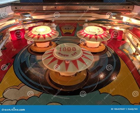 Stern Pinball Machine Playfield Pop Bumpers Detail Stock Image - Image of saucer, stern: 186429607