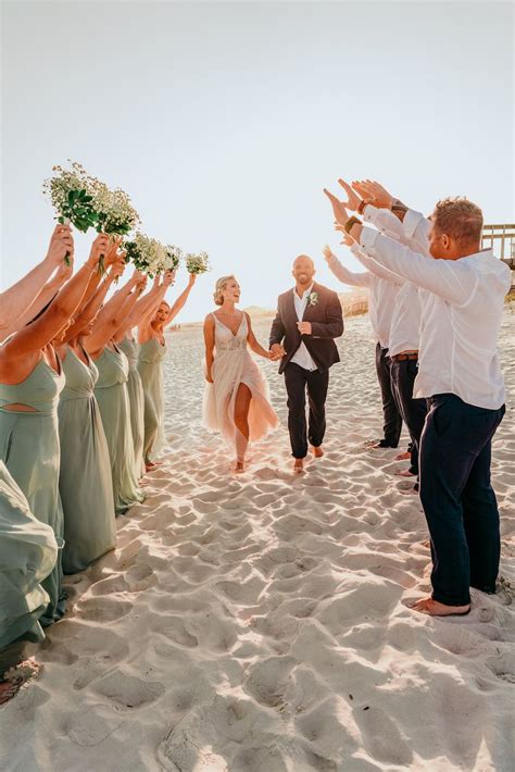 Romantic Beach Wedding in Gulf Shores, Alabama | Rustic Wedding Chic