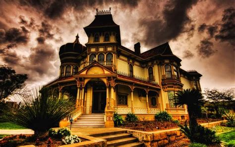 10 Most Insanely Haunted Places in Southern California