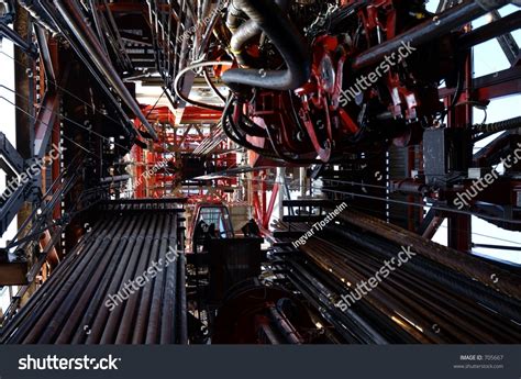 Looking Derrick On Offshore Oil Rig Stock Photo 705667 | Shutterstock