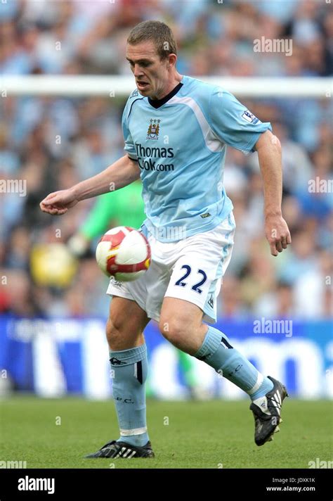 RICHARD DUNNE MANCHESTER CITY FC CITY OF MANCHESTER STADIUM MANCHESTER ...