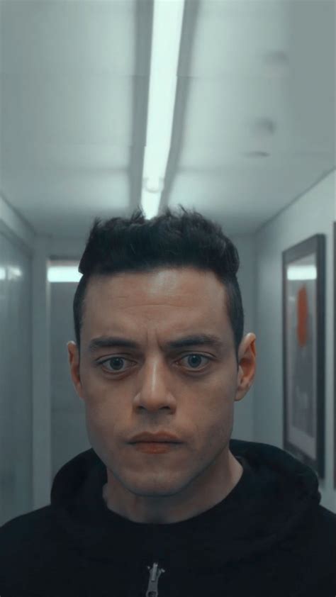 Rami Malek, Tumblr, Art Reference Poses, Robot, Memes, Avatar, Tv Shows, Champion, Minimalist ...