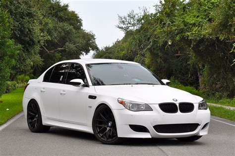 BMW M5 - bmw-m5_white_9.jpg