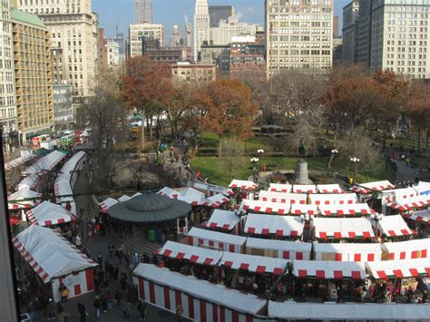 Working the Union Square Holiday Market - Tracy Kaler's New York Life ...