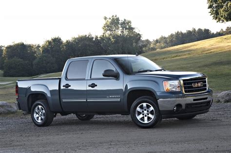 2011 GMC Sierra 1500 - Information and photos - MOMENTcar