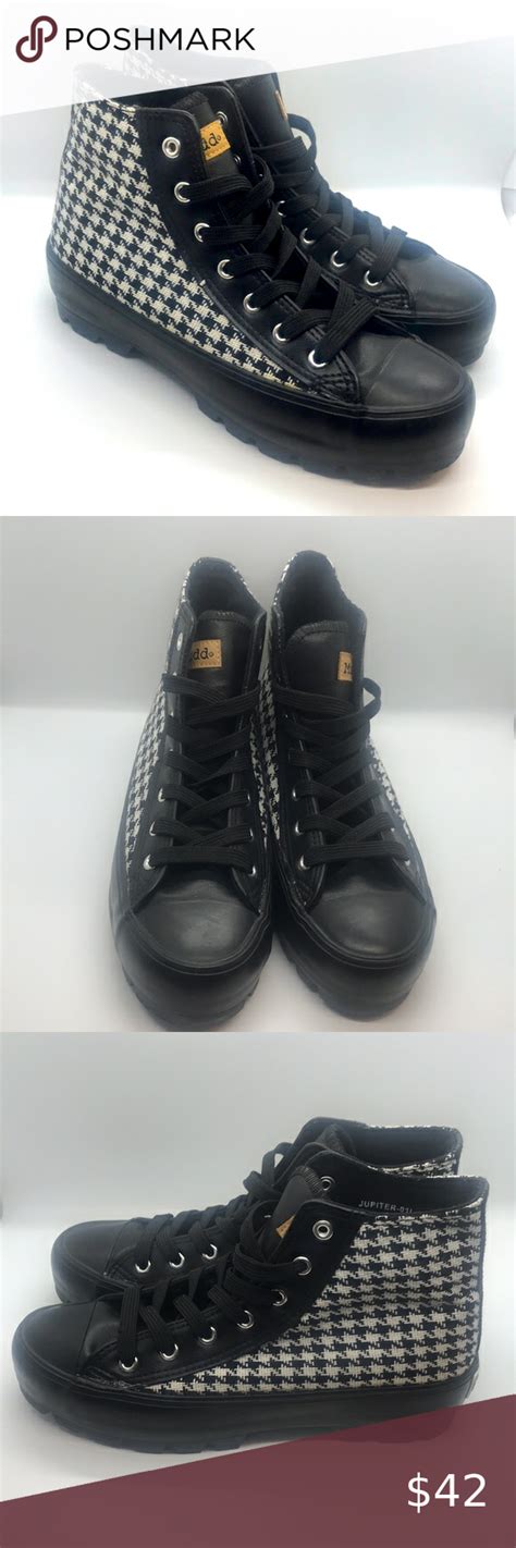 NWOT Mudd Women’s Houndstooth High-Top Sneakers Size 8 | Houndstooth, High top sneakers, Tops ...