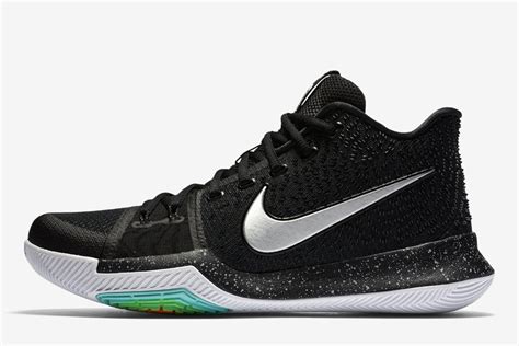 The Debut Colorway of Kyrie Irving’s New Nike Sneaker Is Available Now ...