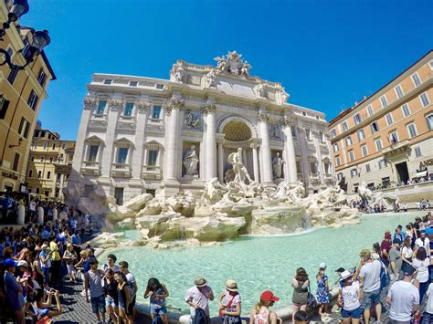 Trevi Fountain, Rome day/night : r/TravelPorn