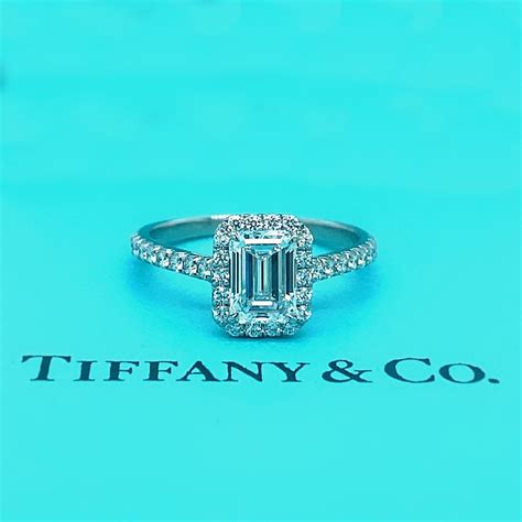 Tiffany And Co Emerald Cut Engagement Rings Sale Online | website.jkuat ...