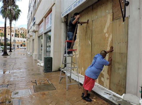 Hurricane Olaf brings strong winds, rain to Mexico's Baja California ...