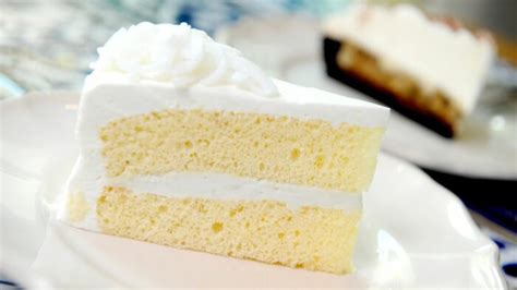 Traditional New Orleans Wedding Cake Recipe In 8 Easy Steps - Dessert ...