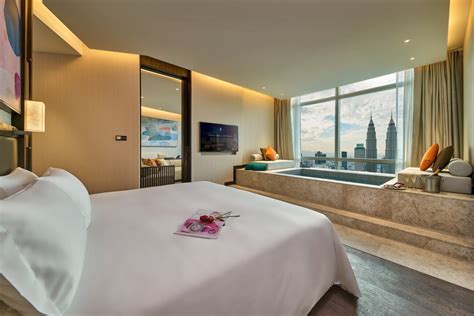 Fatin Days - Stay in Kuala Lumpur with Petronas Twin Towers View at These 10 Instagrammable Hotels