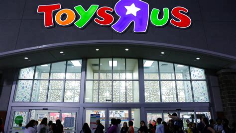 You can still use your Toys R Us gift cards at these stores