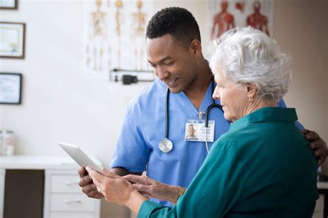 Geriatric Nurse Career Overview | Nursejournal.org