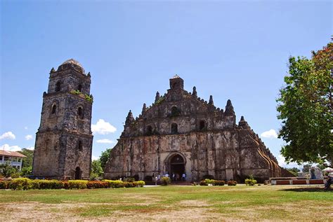 PINAY TAMBAY: The Baroque Churches Of The Philippines