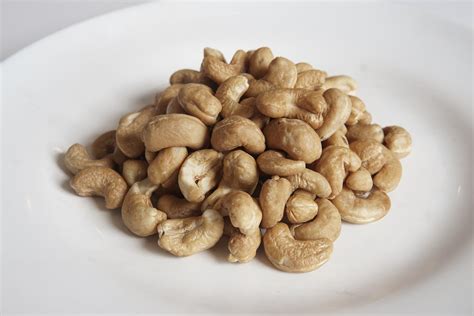 Cashew Kernels SW3 – Vietgro