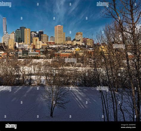 Edmonton winter skyline hi-res stock photography and images - Alamy