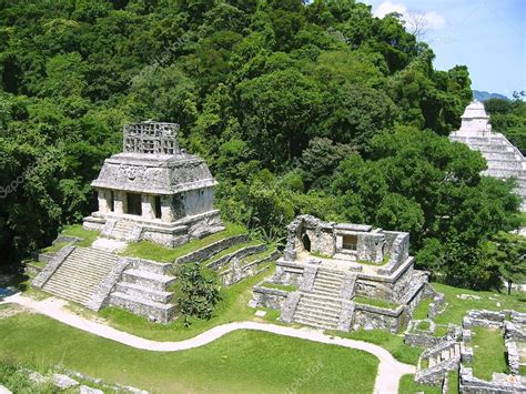 Palenque mayan ruins maya Chiapas Mexico — Stock Photo © lunamarina ...