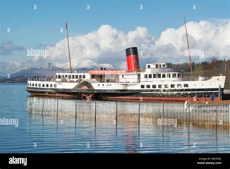 Lomond Shores, Loch Lomond, Balloch, Scotland, UK - 5 March 2017: UK weather - a beautiful ...