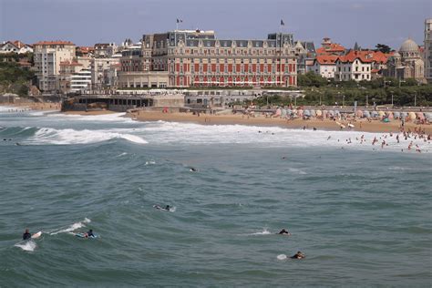 Biarritz – King of beaches and beaches for kings * All PYRENEES ...