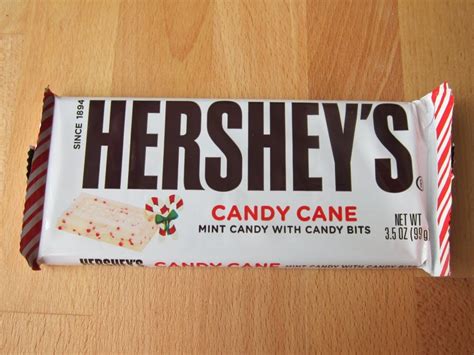 Review: Candy Cane Hershey's White Chocolate Bar | Brand Eating