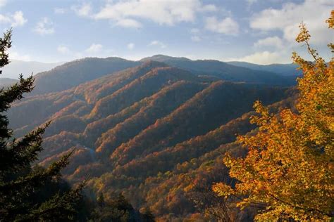 6 Tips for Enjoying the Smoky Mountains Fall Colors