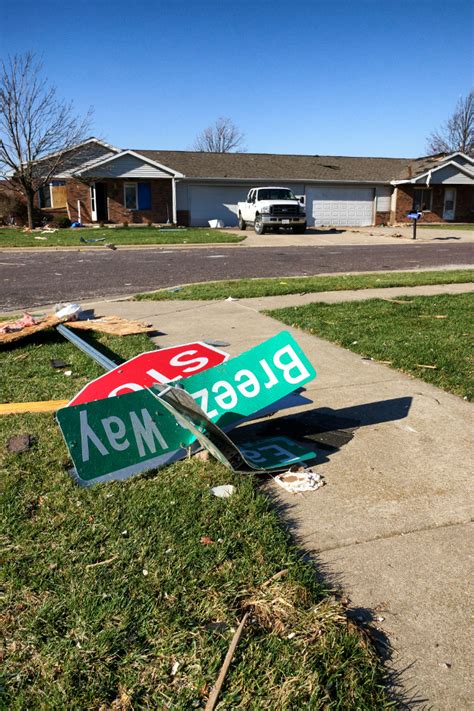 In Photos: Midwest Tornado Damage – Washington, Illinois – Chuck Jines