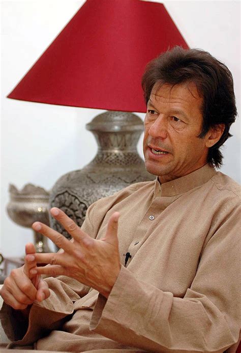 Pakistan Cricket Players: Imran Khan Biography