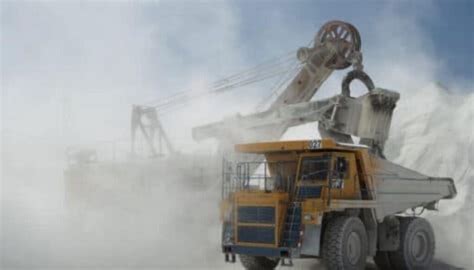 The Impact of The Mining Industry on Air Pollution - Airqoon - Cost effective and easy to use ...