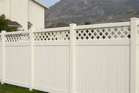 Quality Vinyl Fence With Lattice Top | DIY Vinyl Products