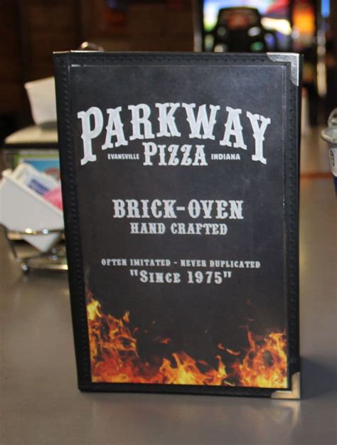 Parkway Pizza | Evansville, IN