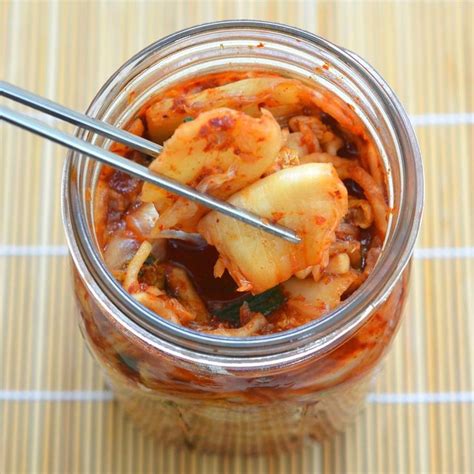 How to Make Cabbage Kimchi | Recipe | Food, Food recipes, Kimchi recipe