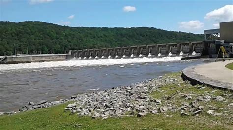 Lake Guntersville Dam - YouTube